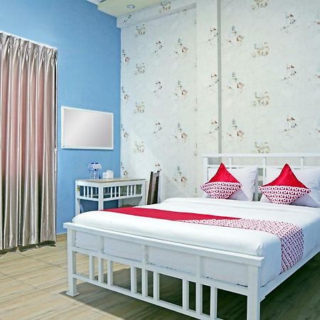 بوغيتّينغي Oyo 1386 Hotel Grand Gabelo المظهر الخارجي الصورة