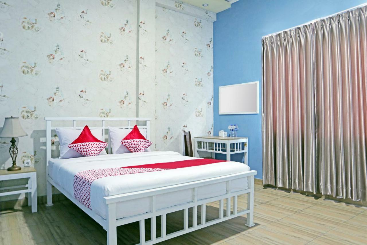 بوغيتّينغي Oyo 1386 Hotel Grand Gabelo المظهر الخارجي الصورة