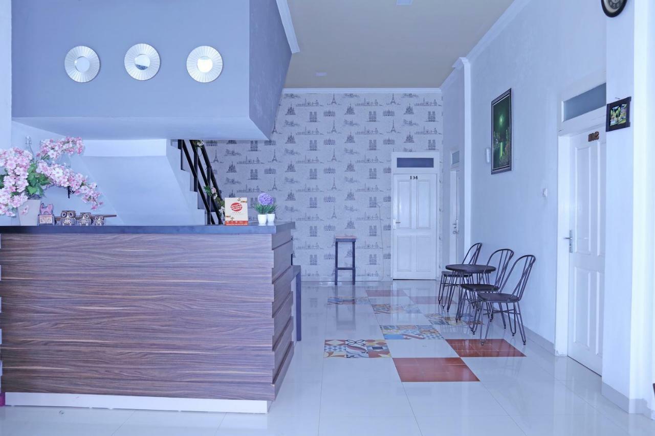 بوغيتّينغي Oyo 1386 Hotel Grand Gabelo المظهر الخارجي الصورة