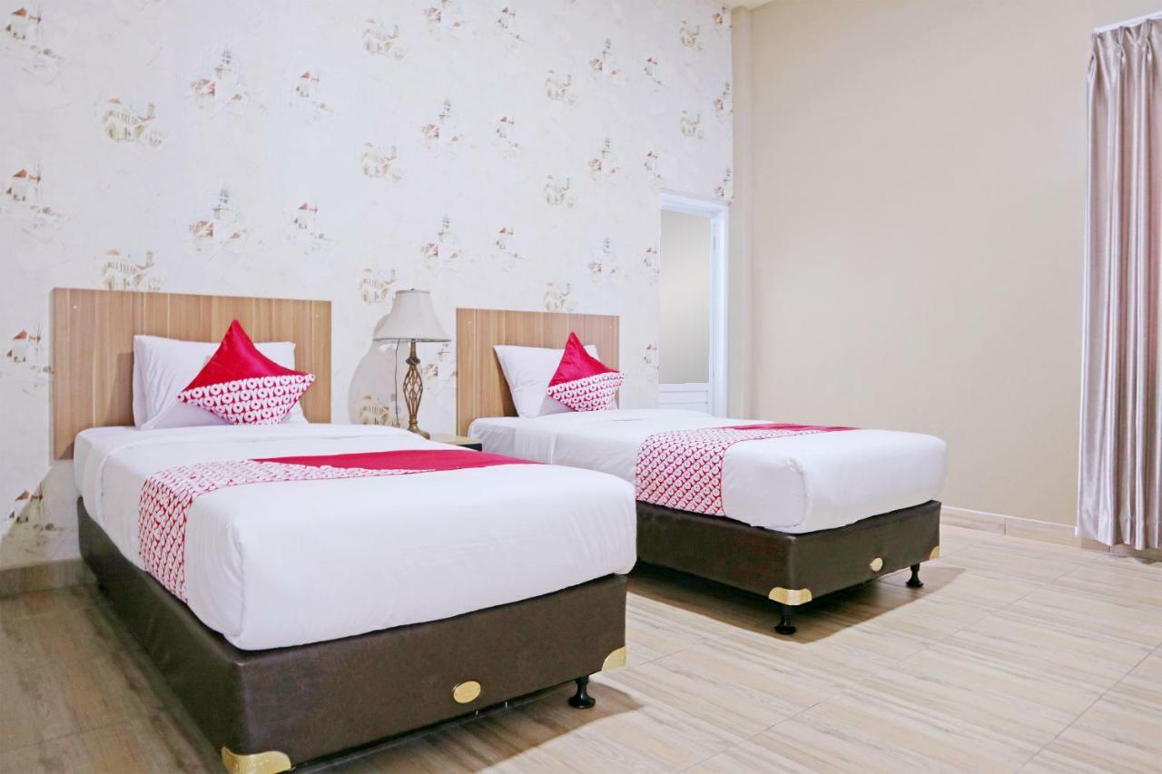 بوغيتّينغي Oyo 1386 Hotel Grand Gabelo المظهر الخارجي الصورة