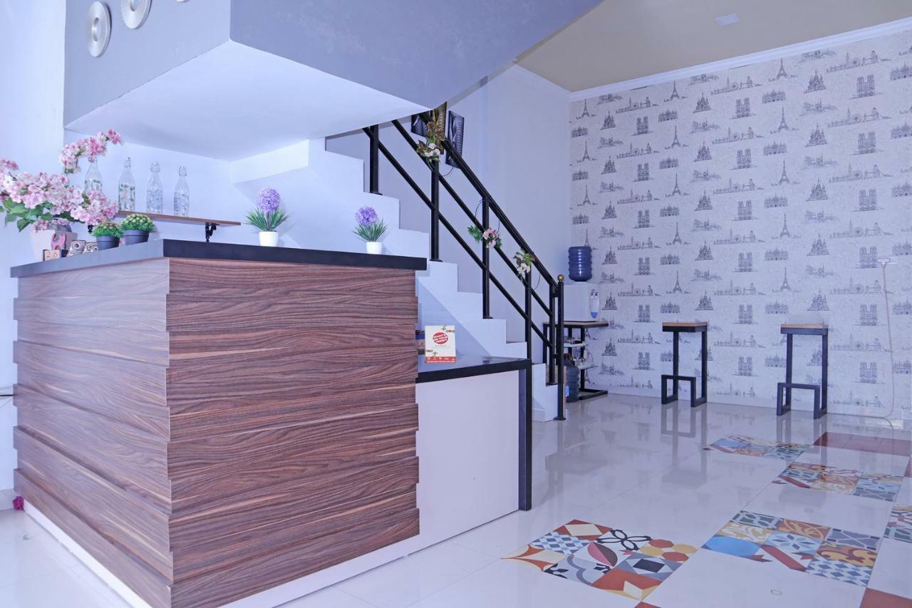 بوغيتّينغي Oyo 1386 Hotel Grand Gabelo المظهر الخارجي الصورة